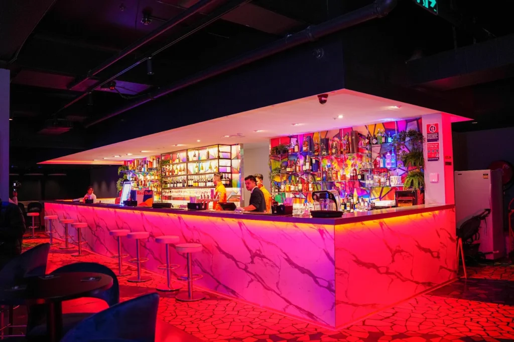 Bar 1